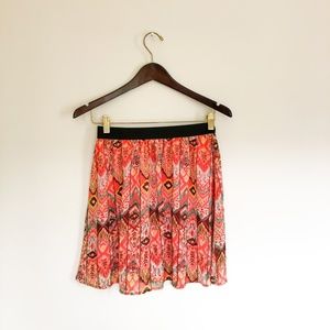 Boho pink mini-skirt